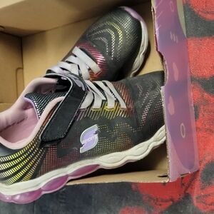 Girls sketchers size 3 light up tennis shoes